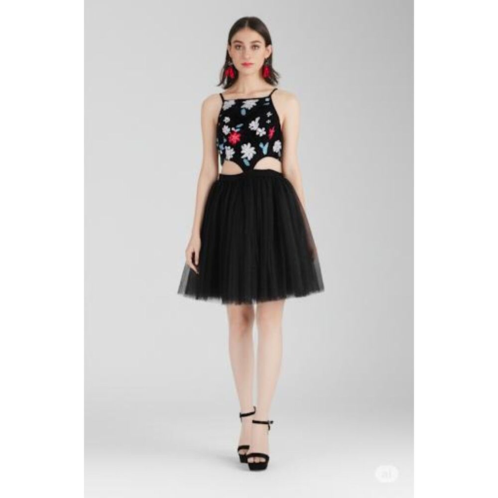 Emerald Sundae Floral Embroidery Tulle Cut Out Dress - SIZE JUNIORS 9 Formal